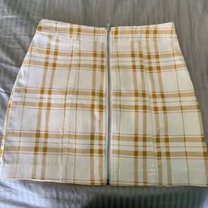 Zip up Forever 21 plaid skirt